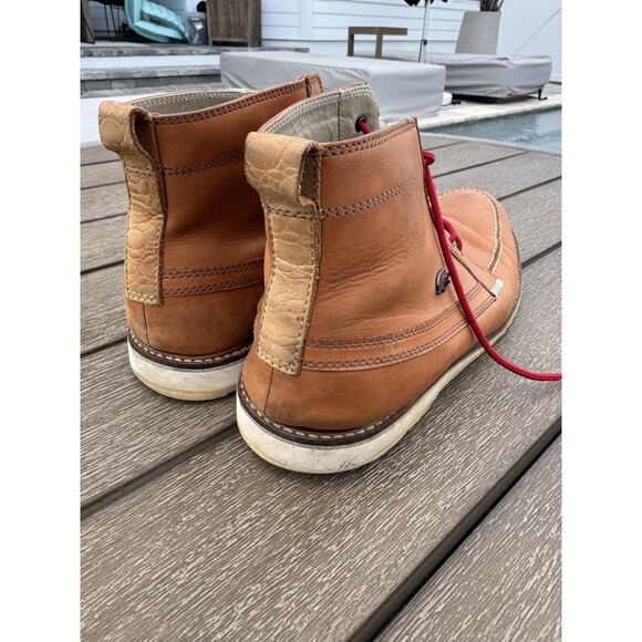 Lacoste Men's Tan Leather Boots with Red Laces - Picture 2 of 7